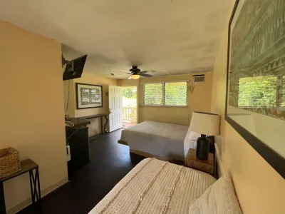 Aaron’s Cottage Hotel berhampiran University of Hawaiʻi at Hilo