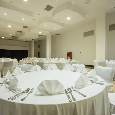 Holiday Inn Express NUEVO LAREDO by IHG