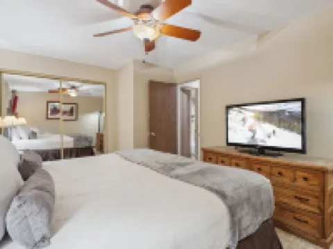 อีเกิลพอยท์รีสอร์ท โรงแรมในเวล