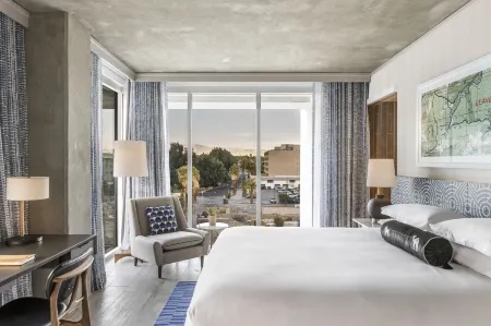 Kimpton Rowan Palm Springs Отели в г. Палм-Спрингс
