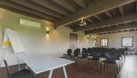 Agriturismo la Razza Hotels in Canossa