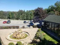 Chateau Resort & Conference Center - parking