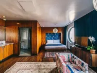 海上飯店 小小島附近的飯店