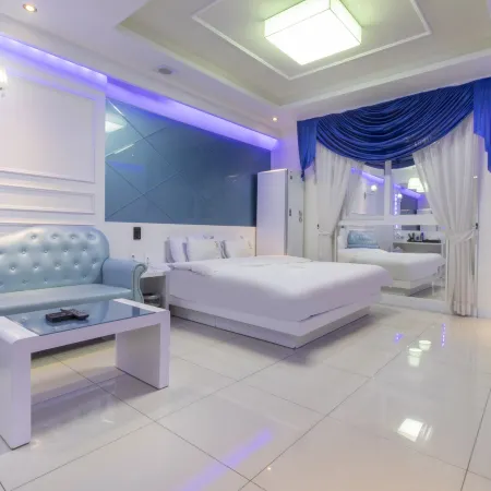 Dom Hotel