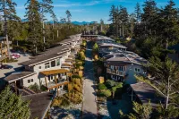 Cox Bay Beach Resort Hotels near Tofino Seaplane Airport