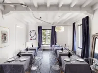 Box Art Hotel - La Torre Hoteles en Collado Mediano