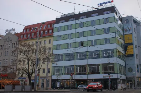 City Center Best Place Apartments Отели рядом со станцией Главная станция Братиславы