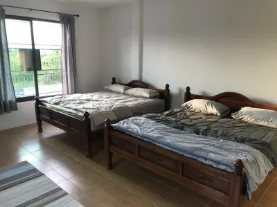 BarandBed Urt Hotels in Hua Toei