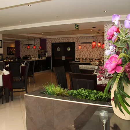 Hotel Two Select