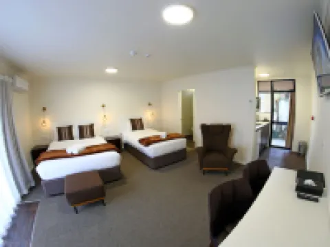 เฮอริเทจ คอร์ท ลอดจ์ โรงแรมในอามารู