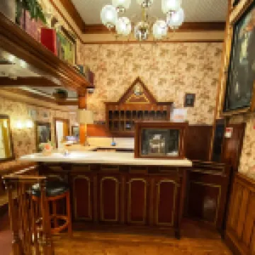 Doryman's Oceanfront Inn