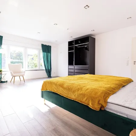 Design apartment centrally located in Andernach with top view, WiFi, kitchen, parking space