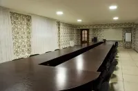 Altamira Hotel Hotel di Karakol