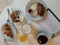 Saint Charles Hôtel & Coliving Biarritz - breakfast