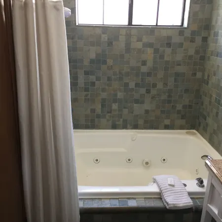 Catalina Island Seacrest Inn