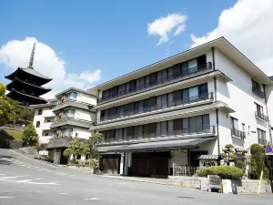 Sarusawaike Yoshidaya