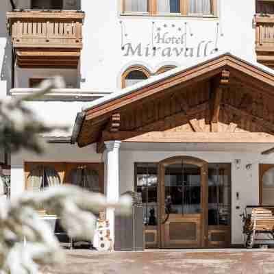 Hotel Miravalle Hotel Exterior