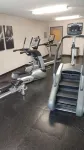 Country Inn & Suites by Radisson, Waterloo, IA - Gym