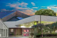 Skylight Inn Willoughby - Cleveland Mentor Hotels in Wickliffe