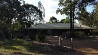 Hunter Valley Retreat Hotel a Quorrobolong