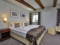 Gut Funkenhof ズンダーンのホテル