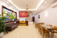 The Melbourne Hotel Hotels in Ninh Tiến