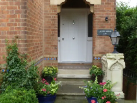 Laurel House