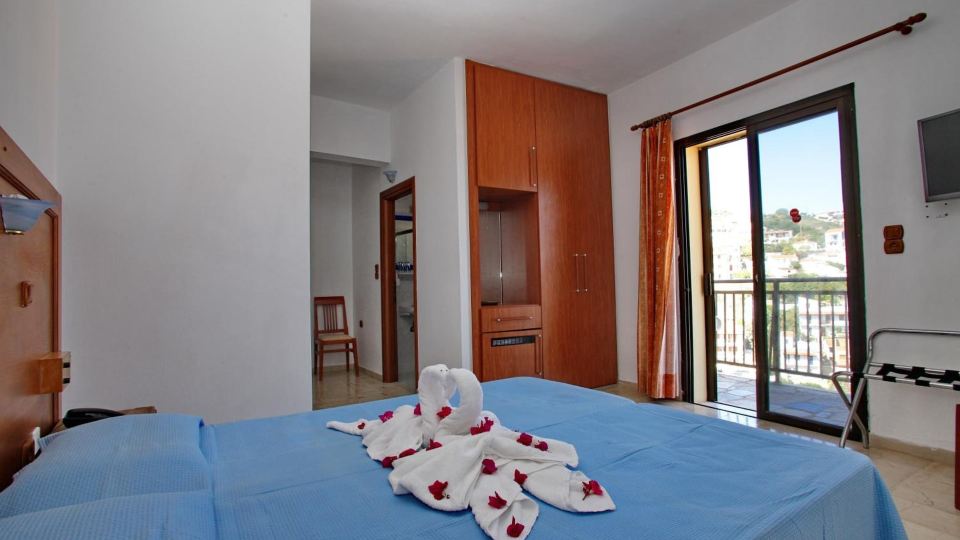 Denise Hotel