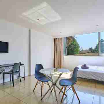 Inn & Out Sandton Park Rooms