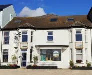Mourne Mountain Art Apartments - parking