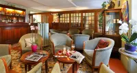 Hostellerie des Trois Pigeons, Paray-Le-Monial Hotels in Gueugnon