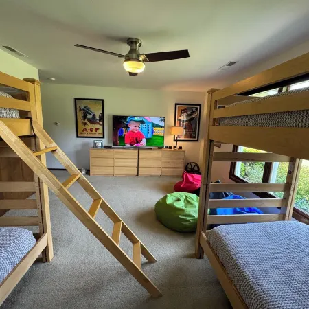 The Meadow House - with Billiards & Gaming Rooms