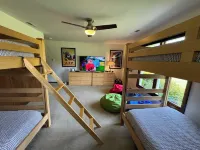 The Meadow House - with Billiards & Gaming Rooms
