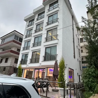 埃羅姆酒店 鄰近托拉布宗機場的酒店