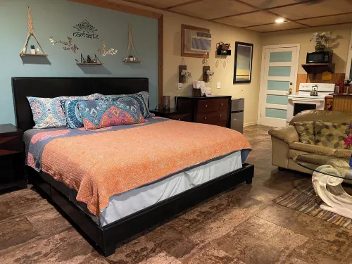 The Lodge at Runaway Bay Hotels in Astor