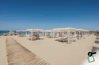 Hotiday Room Collection - Tirrenia - Beach