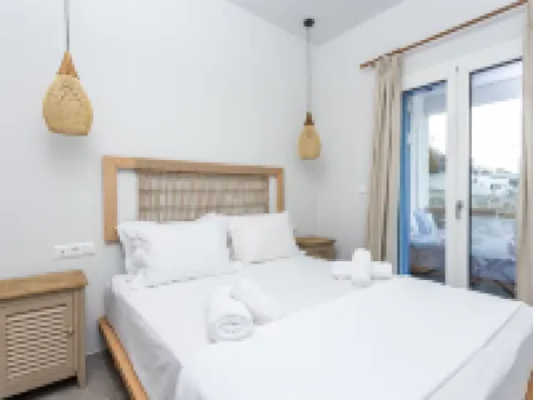 Alsea Seafront Apartments Hotels in Kythira