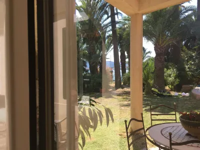 La Mandarinette Hotels near Botanic Seyne