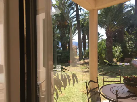 拉瑪德琳內提別墅酒店 濱海拉塞訥酒店