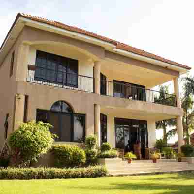 The Hive Entebbe Guesthouse Hotel Exterior