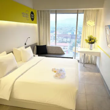 Yello Hotel Paskal Bandung Hotels near Sudirman Street