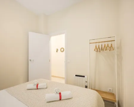 Macflats Ayuntamiento Отели рядом с достопримечательностью «Font de la Plaça de l'Ajuntament»