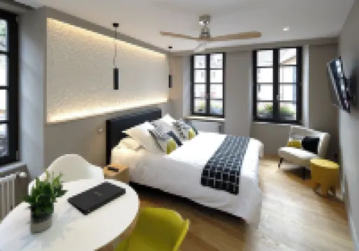 Les Maisons du Pont - Charme & Caractère