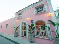 Hotel Sublime Hotels near San Felipe de Barajas Fort