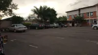 Towlab Hotel & Suites - parking