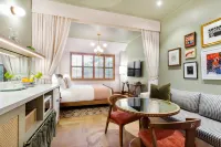 Palihouse Hyde Park Village - 3-Star