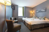 Au Bout du Quai Hotels in Granville