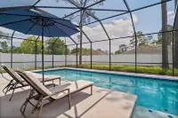 Stunning 4BR Home Fenced Yard Heated Pool - 4-Star