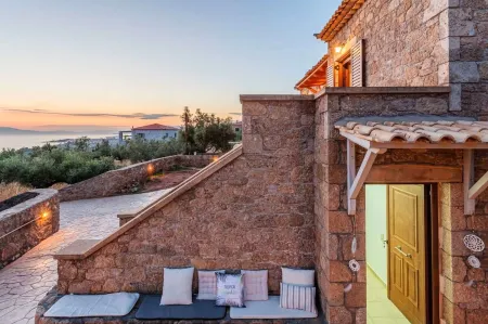 Mani Summer Escape - Spacious Home, Fully equipped