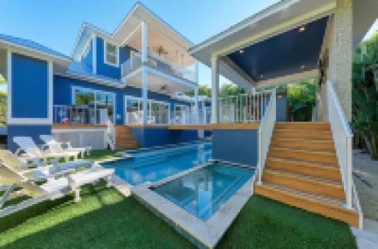 Slice of Paradise by Beach Retreats